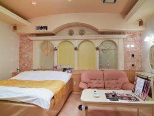 Liebeshotel Fine Garden Minami 3*
